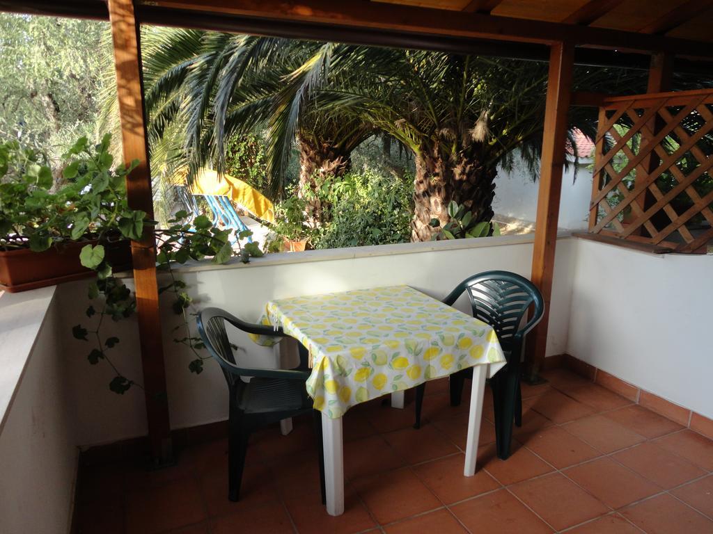 Villa Monica Appartamenti Vieste Szoba fotó