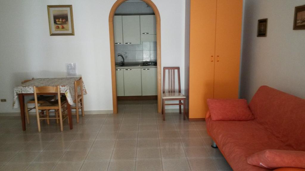 Villa Monica Appartamenti Vieste Szoba fotó