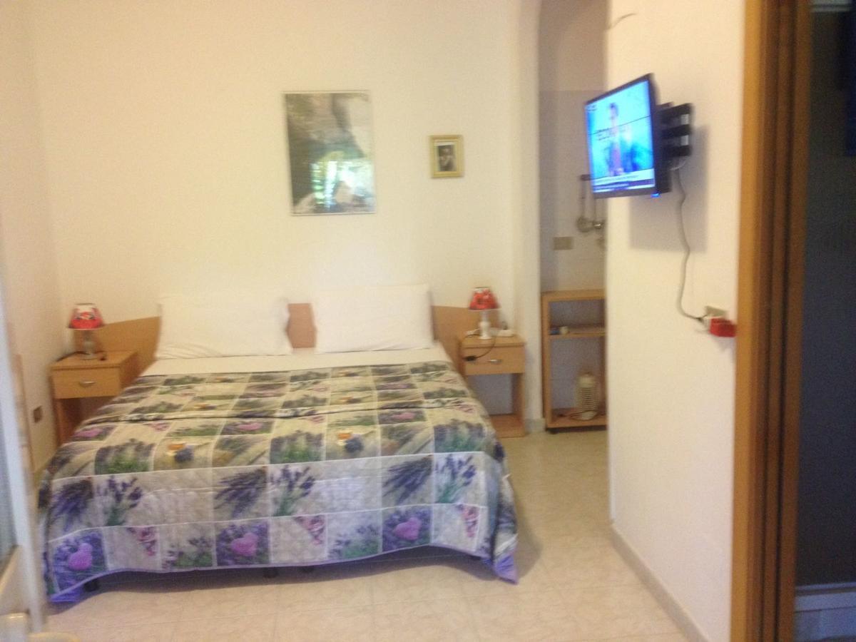 Villa Monica Appartamenti Vieste Kültér fotó